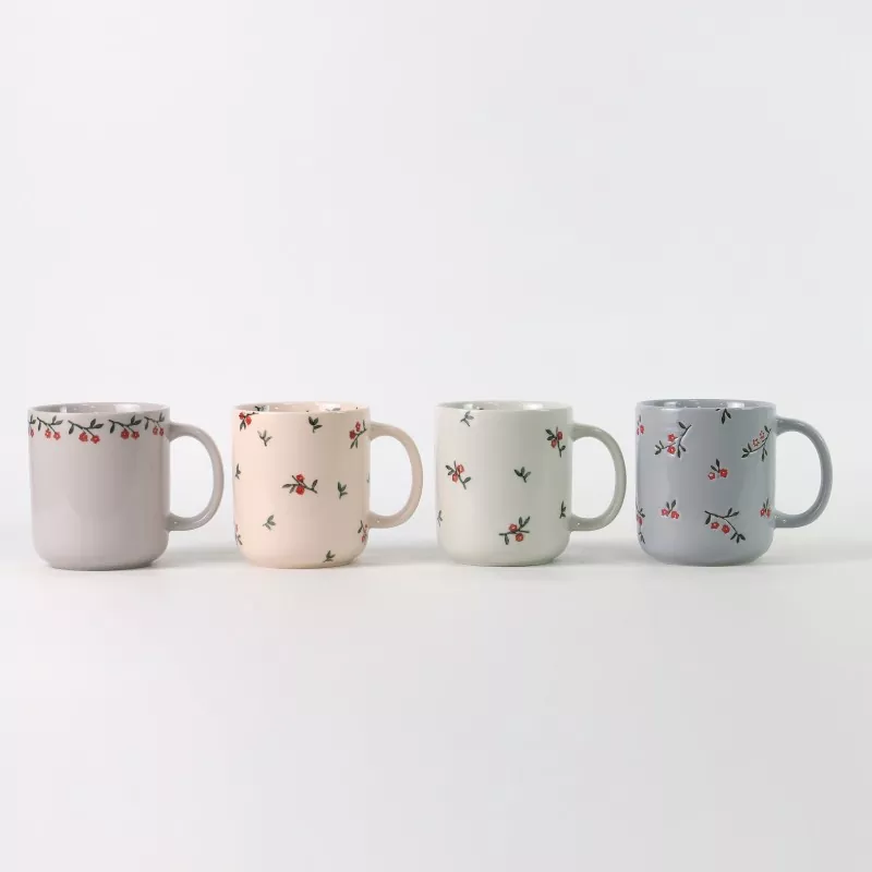 Tazas de cerámica con estampado floral Tazas de cerámica con estampado floral